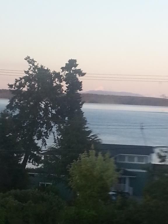 By The Sea Bnb, Sidney Victoria Bc ภายนอก รูปภาพ